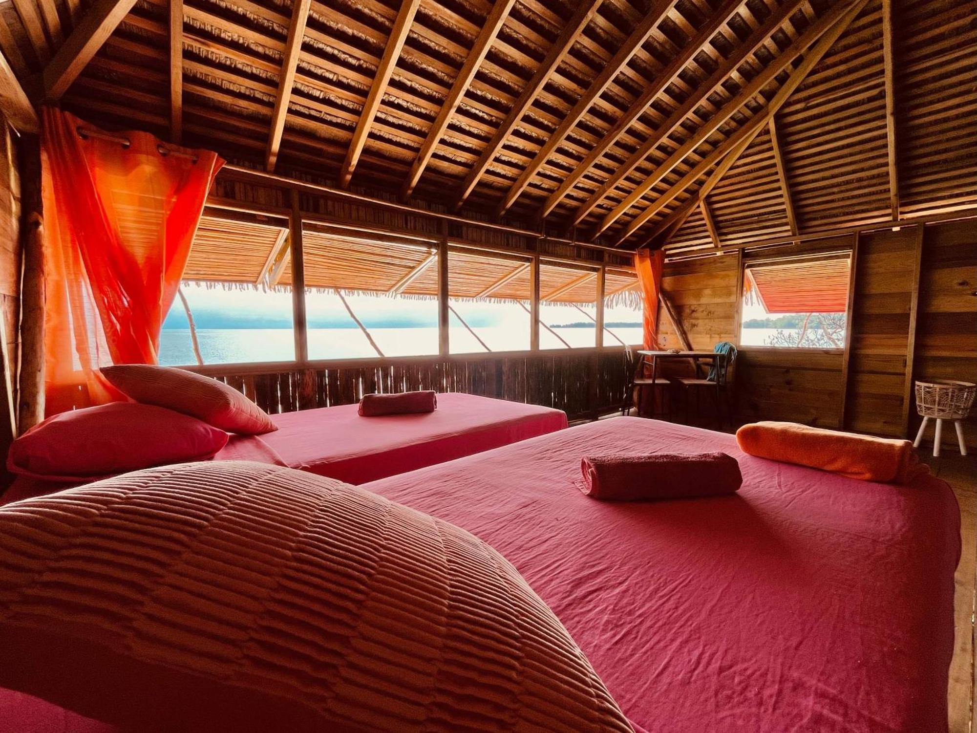 乌拉卡私人岛屿山林小屋 Punta Laurel 外观 照片