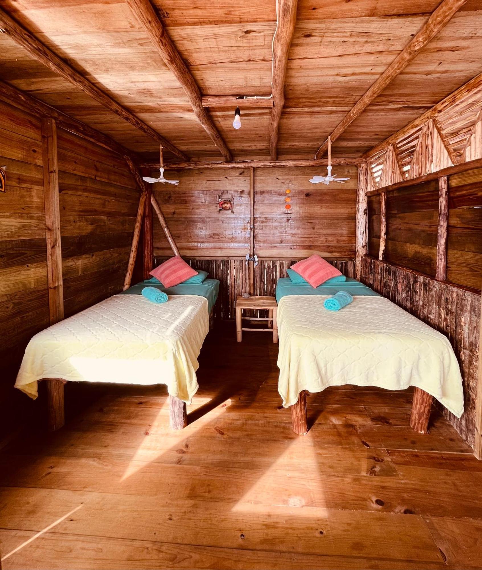 乌拉卡私人岛屿山林小屋 Punta Laurel 外观 照片